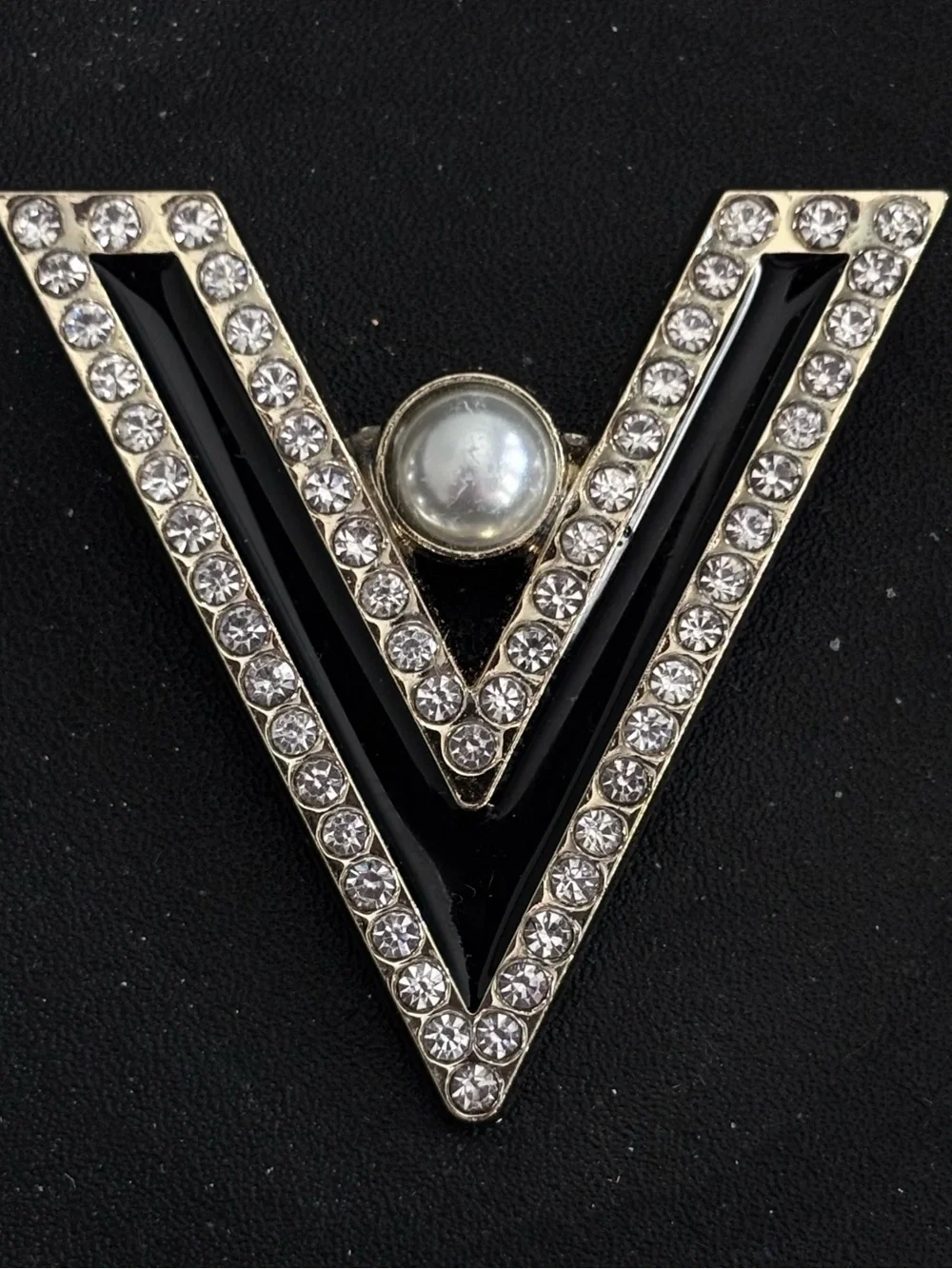Vintage “V” Rhinestone and Enamel Pin